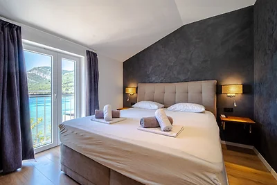 Villa Estera by Villas Guide
