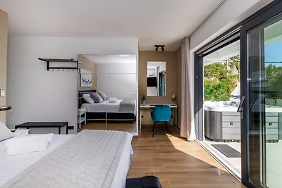 Villa Palazzo Maestral beachfront by Villas...