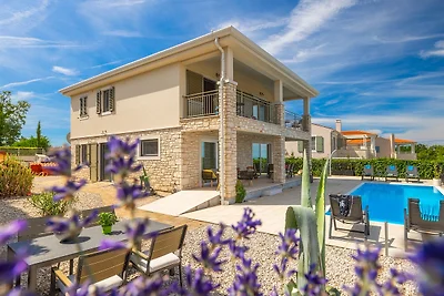 Villa Casa Nova by Villas Guide