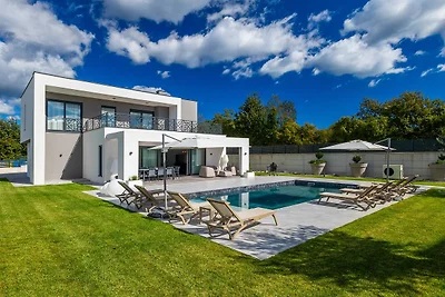 Villa Sever by Villas Guide
