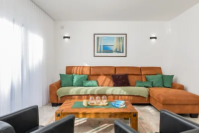 Villa Viktoria by Villas Guide