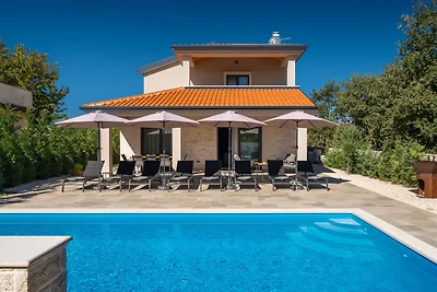 Villa Alves by Villas Guide