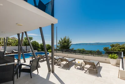 Apartman Mia 7 - Omiš by Villas Guide