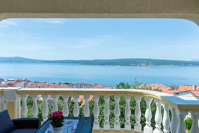 Apartman Lucija 5 by Villas Guide