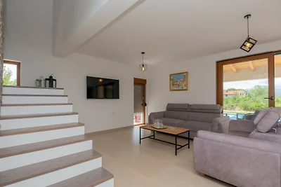 Villa Modriola - Makarska by Villas Guide