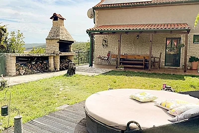 Villa Ruby beachfront by Villas Guide