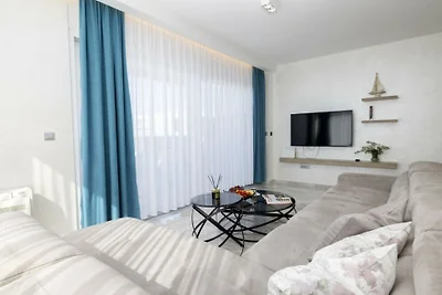 Sunny Lux Villa 1 in Makarska by Villas Guide