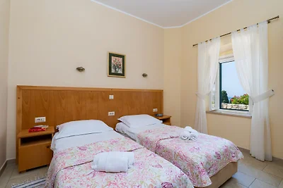 Villa Dia by Villas Guide