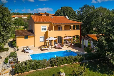 Villa Alma by Villas Guide