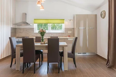 Villa Leona by Villas Guide