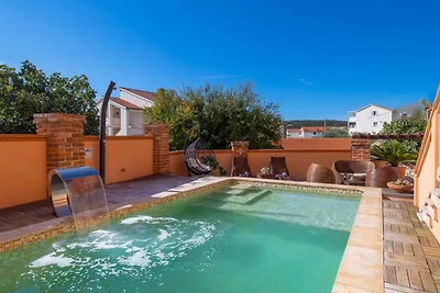 Luxury Villa Mer pool apartman by Villas...