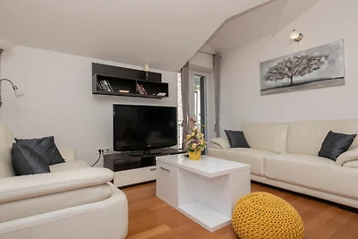 Villa Elizabeta Makarska by Villas Guide