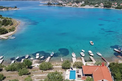 Villa Peace & Quiet by Villas Guide