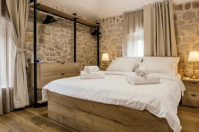 Villa Mila - Makarska by Villas Guide