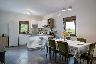 House Luna by Villas Guide