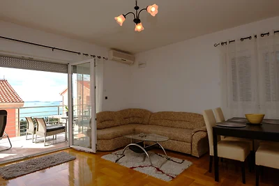 Apartman Olivera-Trogir by Villas Guide