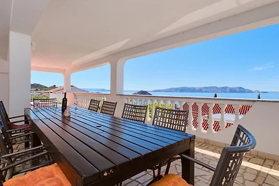 Apartment Mediera sea view 2 by Villas Guide