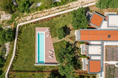Villa Voliera by Villas Guide