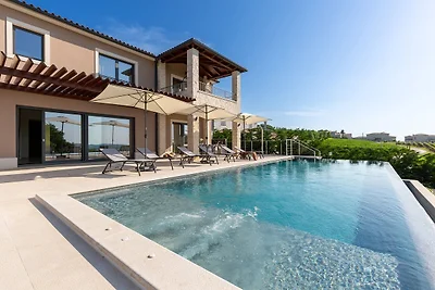 Villa Faloniga by Villas Guide