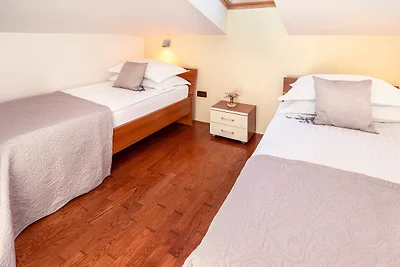 Villa Palace Clara Apartment 4 Island of Krk ...