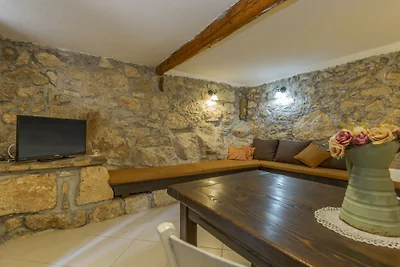 Stone House Obrš by Villas Guide