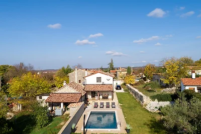 Beautiful Villa Casa Noemi with pool in Porec