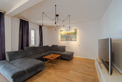 Villa Estera by Villas Guide