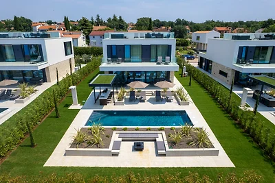 Villa Parenzo IV by Villas Guide