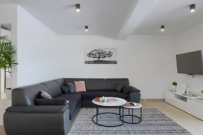 Villa La Perla by Villas Guide