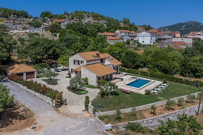 Villa Olive by Villas Guide