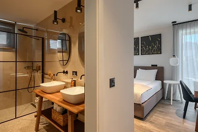 Luxury villa Pedena with pool and jacuzzi in...