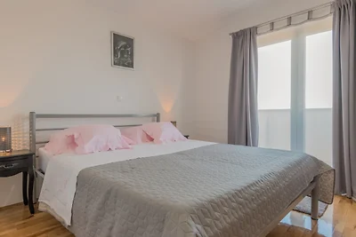 Villa Sanda - Makarska by Villas Guide