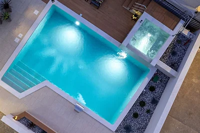 Villa Bura by Villas Guide