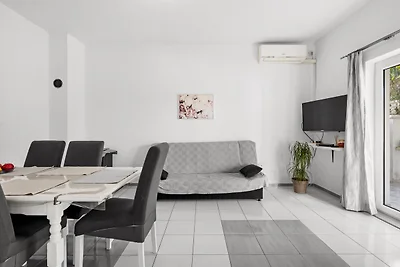 Holiday Home San by Villas Guide