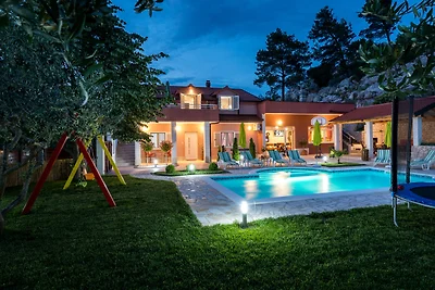 Holiday home Ostojic by Villas Guide