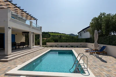 Villa Olea by Villas Guide
