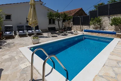 Villa Tina Desne by Villas Guide