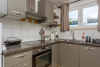 Apartman Sunshine Njivice Krk by Villas Guide