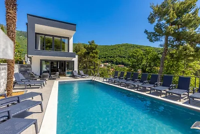 Villa Magica by Villas Guide