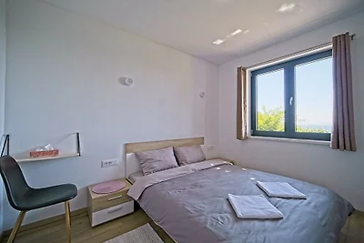 Holiday Home Lipa by Villas Guide