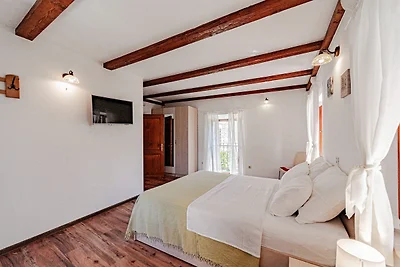 House Ana Grgurici by Villas Guide