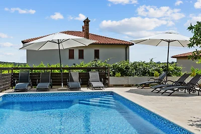 Apartment Petrinic-Sea View & Pool by Villas...