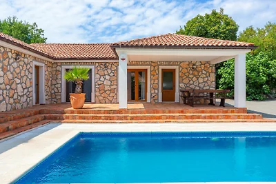 Vila Gostinjac 2 with pool Krk by Villas...