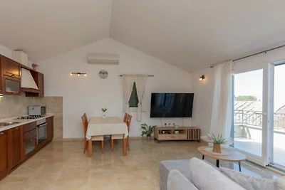 Villa Šestic-Makarska by Villas Guide