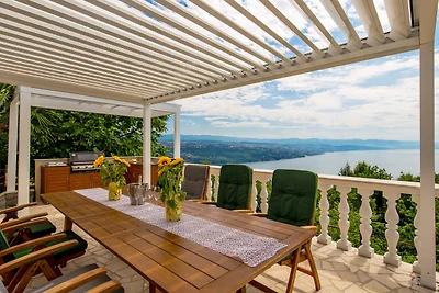 Vila Iris - Opatija by Villas Guide