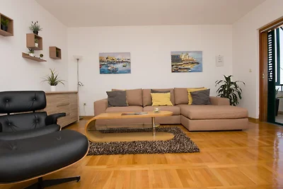 Villa Mandina - Makarska by Villas Guide