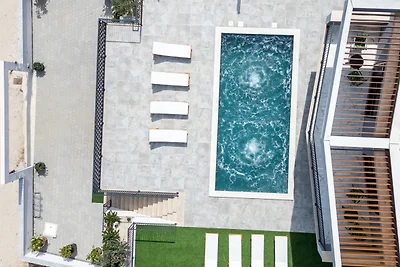 Villa Juma by Villas Guide