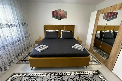House July by Villas Guide