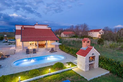 Villa Olive-Privlaka by Villas Guide