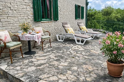 Villa Ruby beachfront by Villas Guide